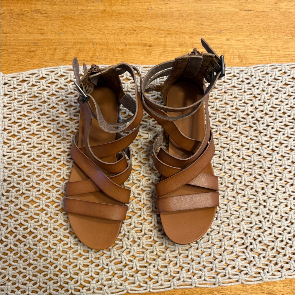 Universal Thread Tan Strappy Sandals - Picture 2 of 3